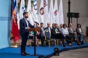 presidente gabriel boric firma nuevos estatutos universidades del estado